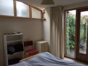 One bedroom furnished flat, with shared garden