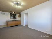One Bedroom Unit in Brunswick
