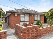 One Bedroom Villa in the Heart of Brunswick