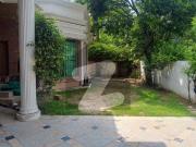 One Kanal Beautiful House Available For Rent in DHA...