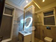 One kanal beautifull house avaliable for rent in dha...