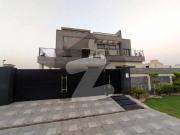 One kanal beautifull house avaliable for rent in dha...
