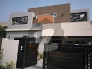 One kanal beautifull house avaliable for rent in dha phase 4