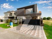 One kanal beautifull modern bungalow availible for rent...