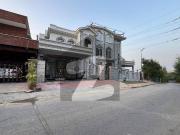 One kanal brand new luxurious triple storey house for...