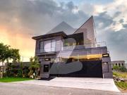 One kanal eye cacthing modern design luxury house for...