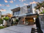 One Kanal Luxurious Bungalow Located Near Carrefour Mall