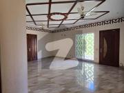 One Kanal Slightly Used Bungalow For Rent Phase 4...