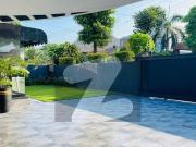 One Kanal Slightly Used Ultra Modern Designer Fully...