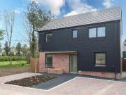 ONE MONTH RENT FREE Shenley Wood. 3 bed semi detached...
