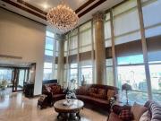 One Roxas Triangle Bi Level Penthouse For Sale 3...