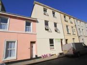 ONLY 4 ROOMS LEFT, close to uni, modern kitchen, large...