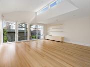 Only a Stroll to Hawksburn Village  Position Perfect!