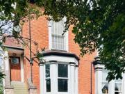 Open Golf York Road, Birkdale, 3 Bedroom Maisonette