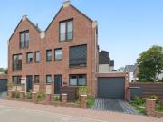 Sofort bezugsfertige, hochwertig ausgestattete Neubau...