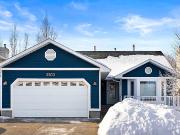 Open House 3503 Apple Grove 5 Bed Bungalow In Woodland Grove