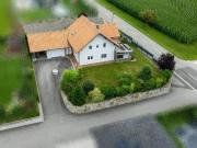 Wunderschönes Einfamilienhaus mit großem Garten und Pool