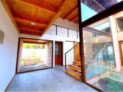 Oportunidad! 2 preciosas casas en Parcela