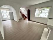 Oportunidad: Alquiler de Casa Oficina 427m² – Esquina...