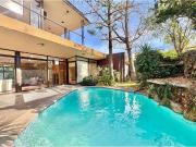 OPORTUNIDAD Amplia casa en barrio Gran Bretaña