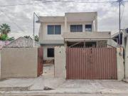 OPORTUNIDAD AMPLIA CASA EN VENTA SAN NICOLAS CERCA...