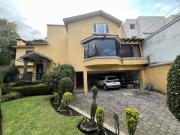 OPORTUNIDAD! Baja de Precio!Hermosa casa con lindos de...