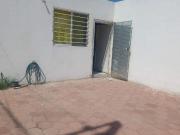 OPORTUNIDAD CASA 1 NIVEL CON TERRENO AMPLIO. SE ACEPTAN...