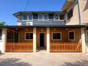 OPORTUNIDAD CASA + 2 DPTOS +LAVADERO DE AUTOS