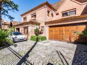 Oportunidad Casa 7 ambientes con quincho Martinez