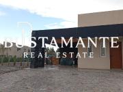 Oportunidad! Casa a Estrenar con Pileta y Jardín – Santa...