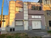 OPORTUNIDAD casa a refaccionar 2 familias zona exc