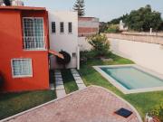 OPORTUNIDAD CASA CON ALBERCA EN CONDOMINIO DE 6 CASAS...