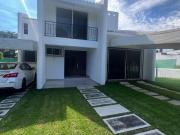 Oportunidad: Casa con Alberca y Jardín en Oaxtepec, a 5...