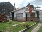Oportunidad Casa con Departamento !