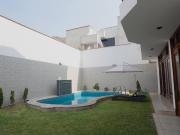 OPORTUNIDAD! Casa con departamento Rinconada del lago