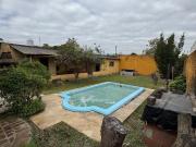 OPORTUNIDAD! CASA CON PARQUE Y PILETA EN VENTA