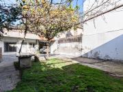 Oportunidad: casa con terraza y amplio patio