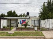 OPORTUNIDAD! CASA CON TODOS LOS SERVICIOS! ESCUCHO OFERTA!