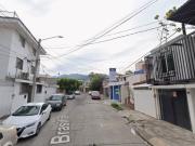 OPORTUNIDAD CASA DOS PLANTAS CON USO COMERCIAL EN LA...