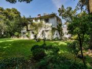 Oportunidad! Residencia de Lujo en una de las calles más...