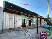 Oportunidad! Casa en dos plantas + local+ parque!