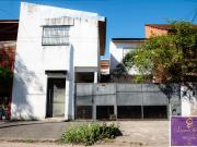 OPORTUNIDAD * Casa en venta c/ cochera en Hurlingham