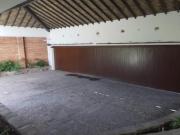 OPORTUNIDAD CASA EN VENTA DE UN PISO CERCA DEL CLUB DE...