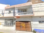 ¡Oportunidad! Casa en Venta en Col. Santa Bárbara,...
