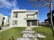 OPORTUNIDAD! Casa en venta en Haras Santa Maria Molino Sur