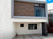 oportunidad CASA EN VENTA EN PRIVADA CON 4 HABITACIONES...