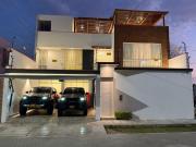 OPORTUNIDAD! CASA EN VENTA, URB SOLILUZ, TRUJILLO