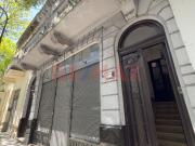 OPORTUNIDAD CASA + LOCAL EN BALVANERA!