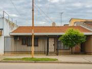 Oportunidad Casa Lomas del Mirador 3amb jard patio