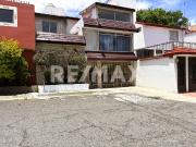 Oportunidad: Casa Remodelada en Venta en Calle Cerrada...